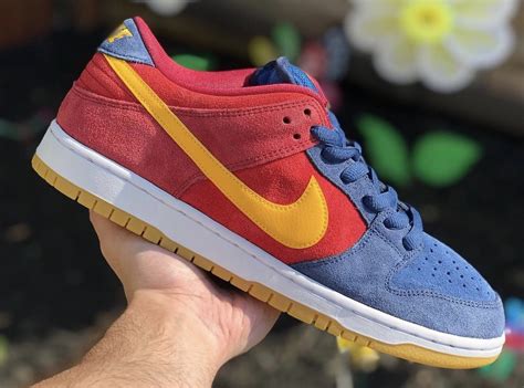 sb barcelona dunk low